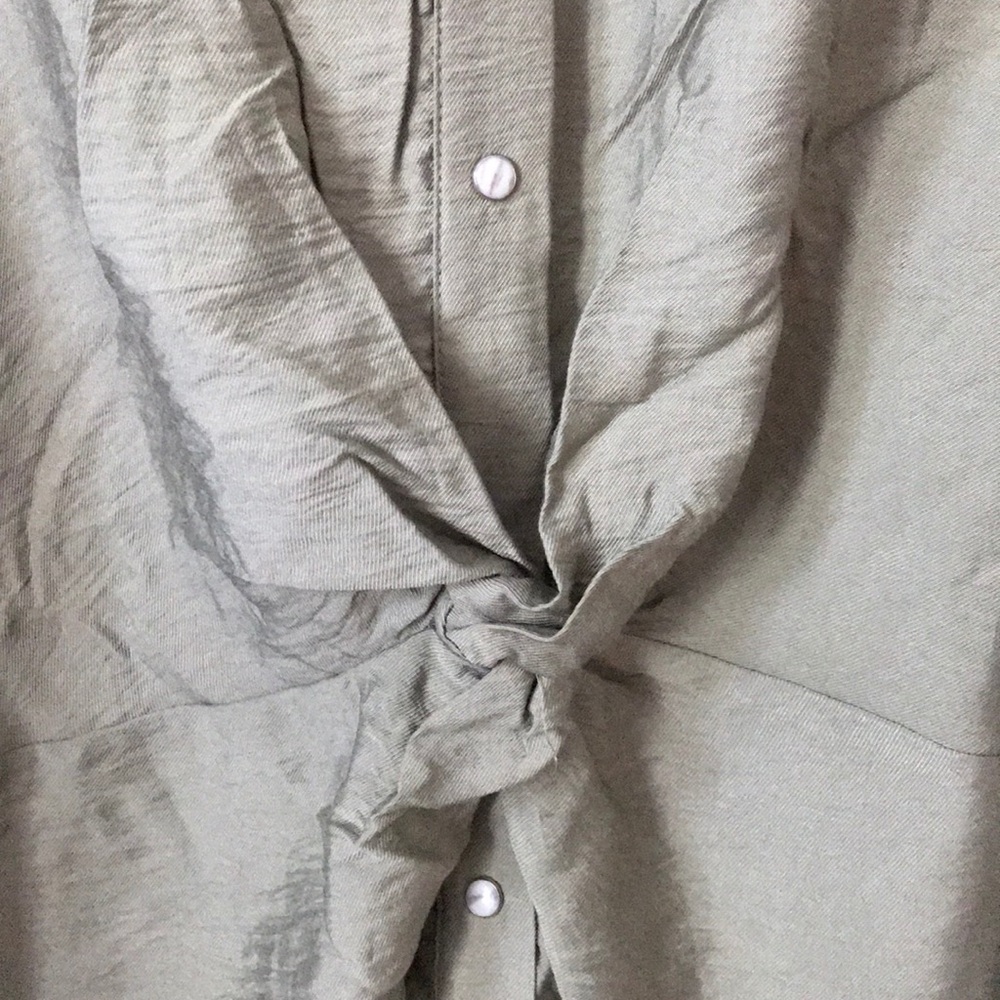 KNOTTED SHIRT DRESS - Picture 3 of 3